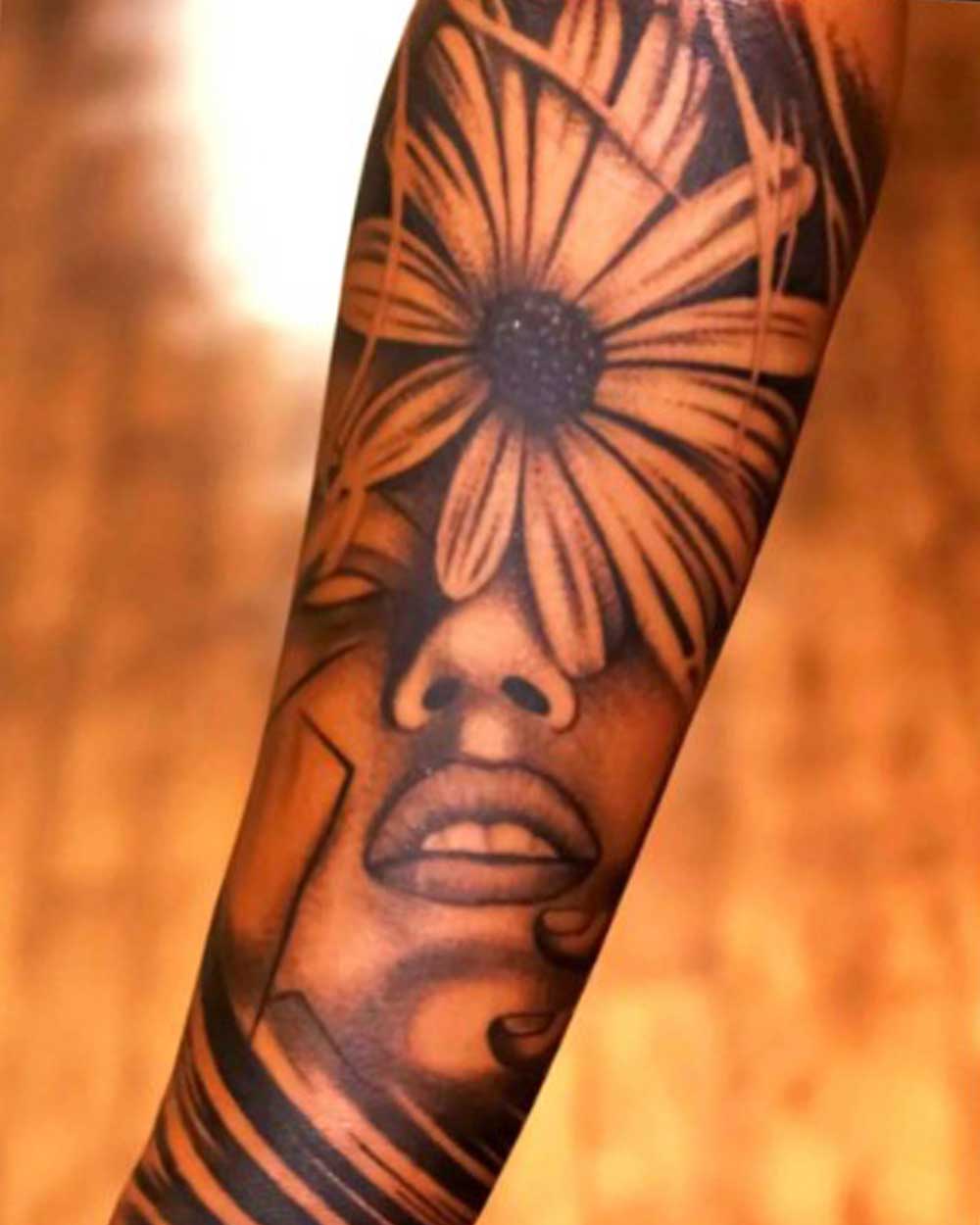 Tattoo shop in Kollam